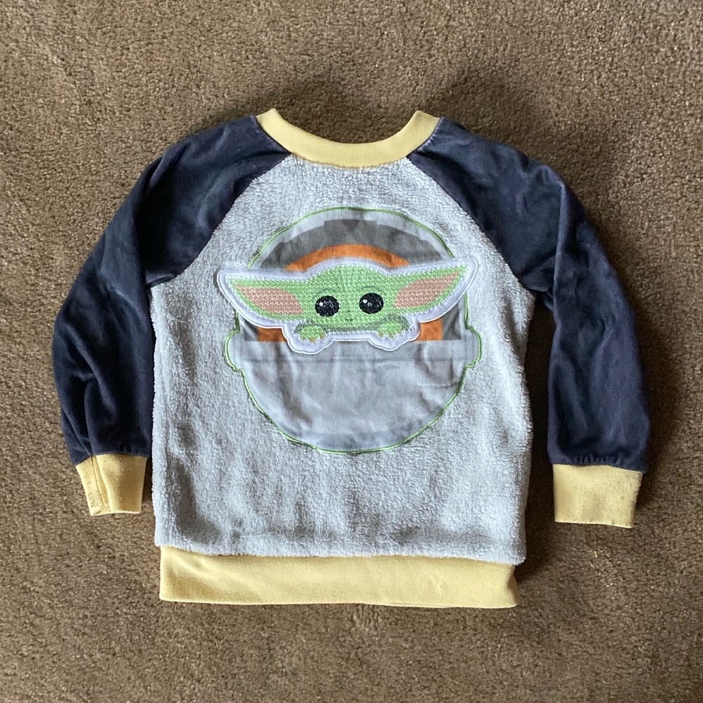 Baby Yoda sweatshirt